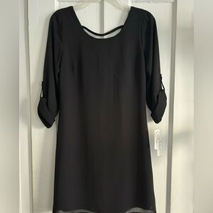 NWT SPEECHLESS Shift Dress 1/2 Length Sleeves Womens Size Medium Black Lined